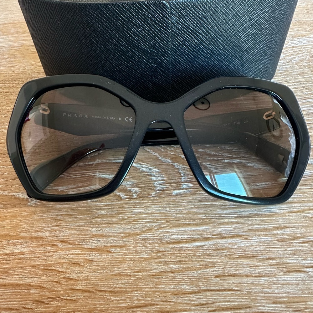 Prada Black Oversized Sunglasses with Gradient Lenses